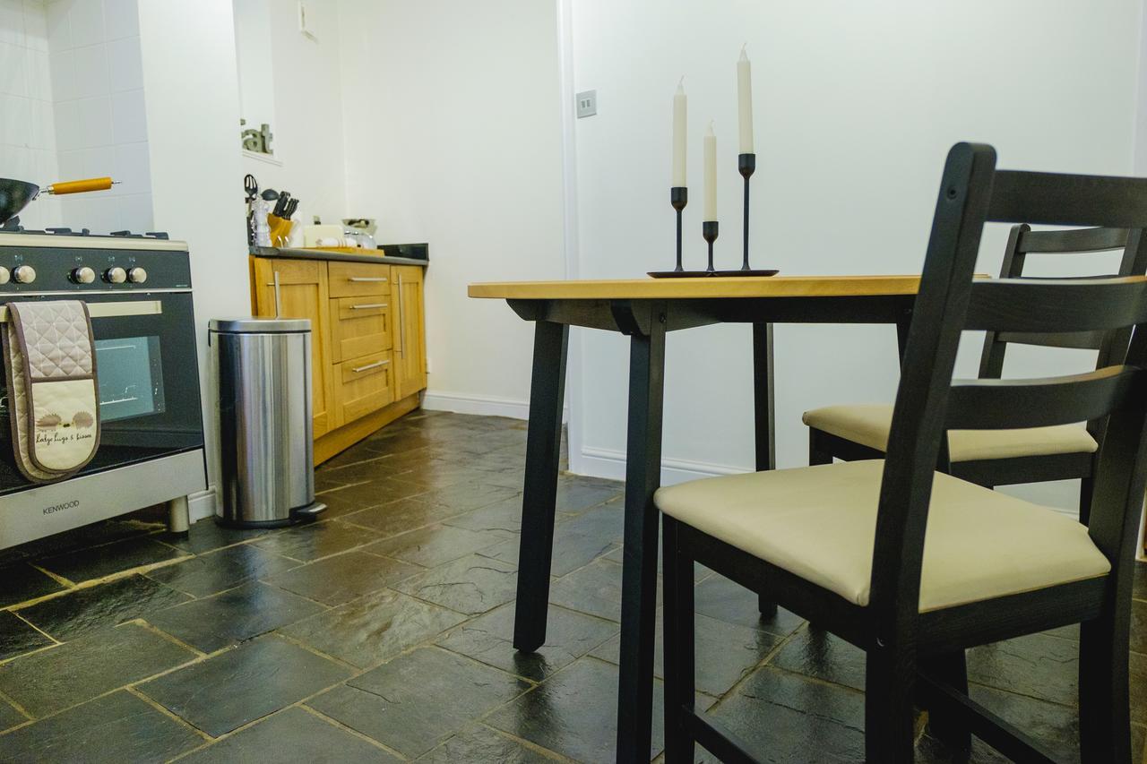 St John’s Cottage – Simple2let Serviced Apartments Halifax Extérieur photo